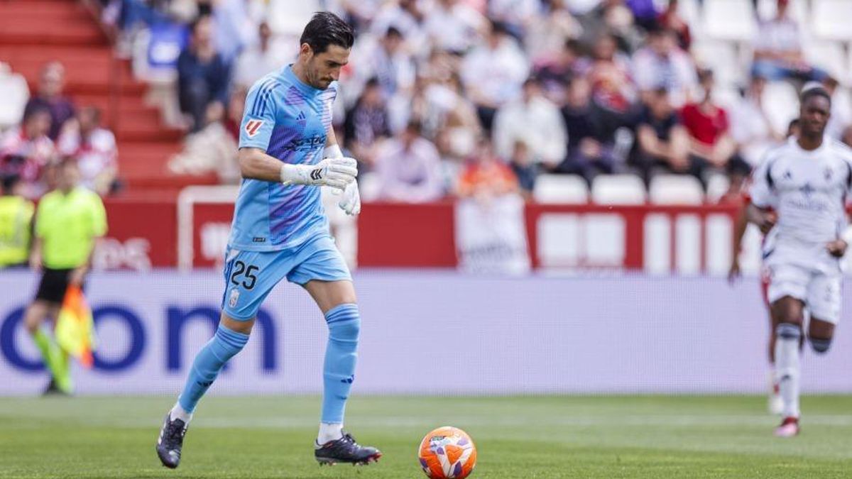 Mariño, en el partido del Granada en el campo del Albacete.