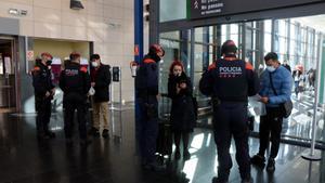 Coronavirus: Espanya comença a doblegar la tercera onada | DIRECTE