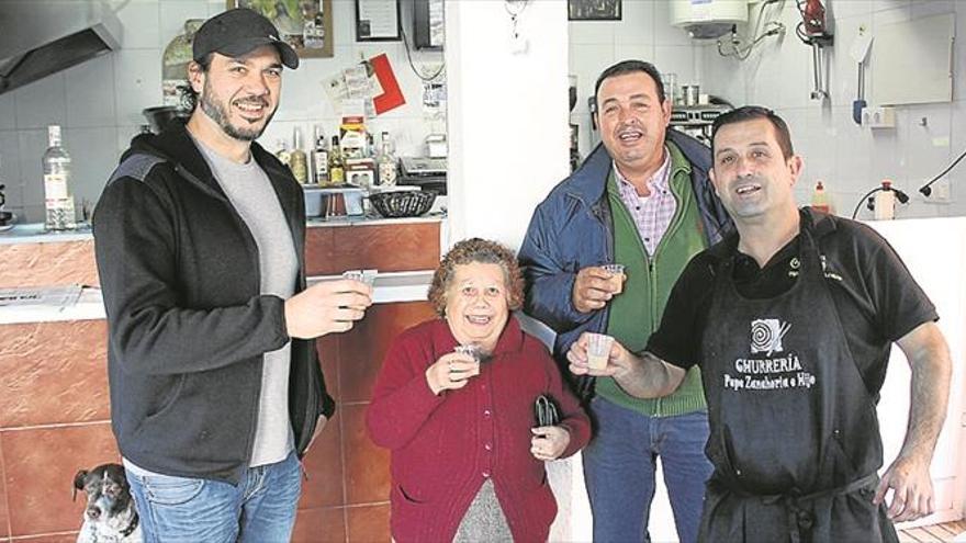 la churrería pepe zanahoria, de montoro, felicita la navidad con licor