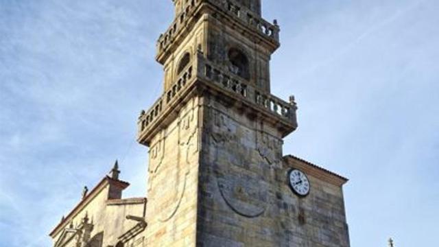 Campanario de la excolegiata. | FDV