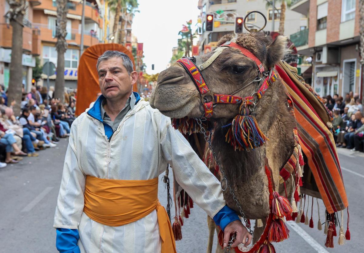Entrada del bando Moro por las fiestas de San Vicente del Raspeig