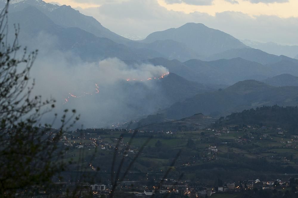 Fuego en la zona de Oviedo