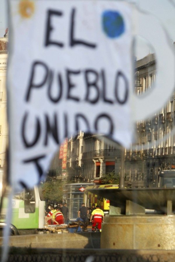 Desalojo de los indignados acampados en la Puerta del Sol y el Paseo del Prado