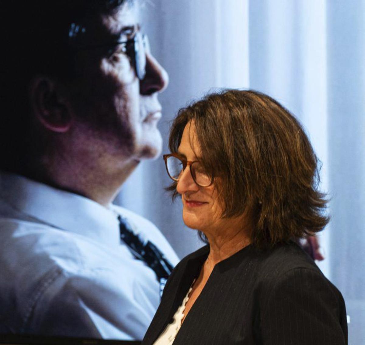 Julia Otero, la Fundació Ernest Lluch i Victoria Camps, Creus de Sant Jordi