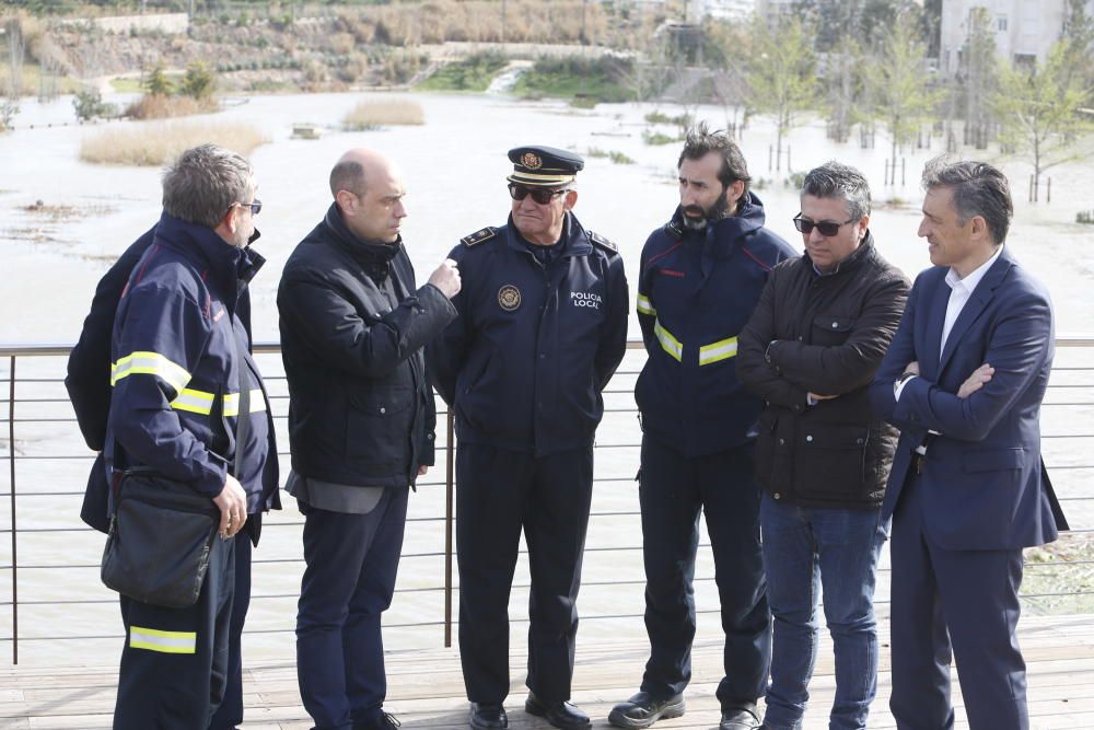 El alcalde de Alicante y los cuerpos de seguridad visitan las zonas afectadas por las lluvias