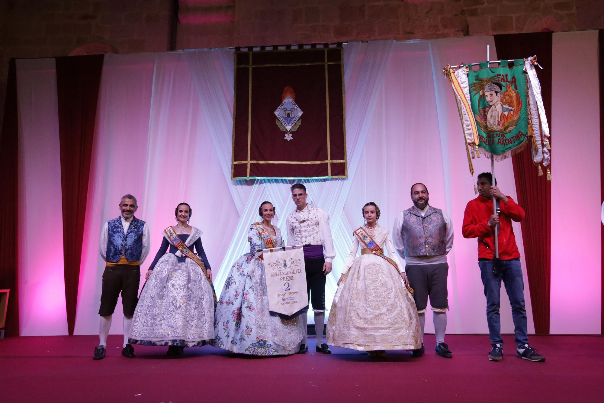 Todas las fotos de la entrega de premios falleros de Gandia