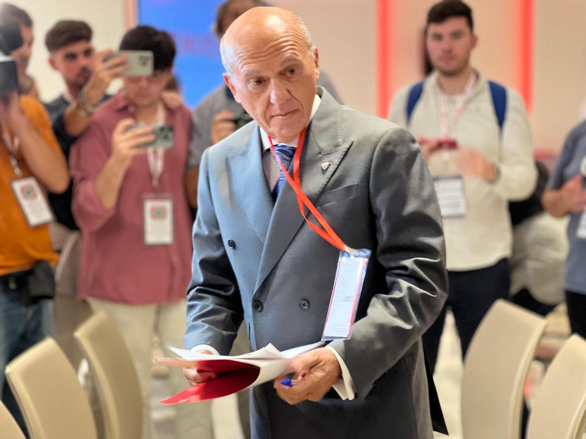 Del Nido Benavente en la Junta General Extraordinaria de Accionistas del  Sevilla FC de octubre de 2024