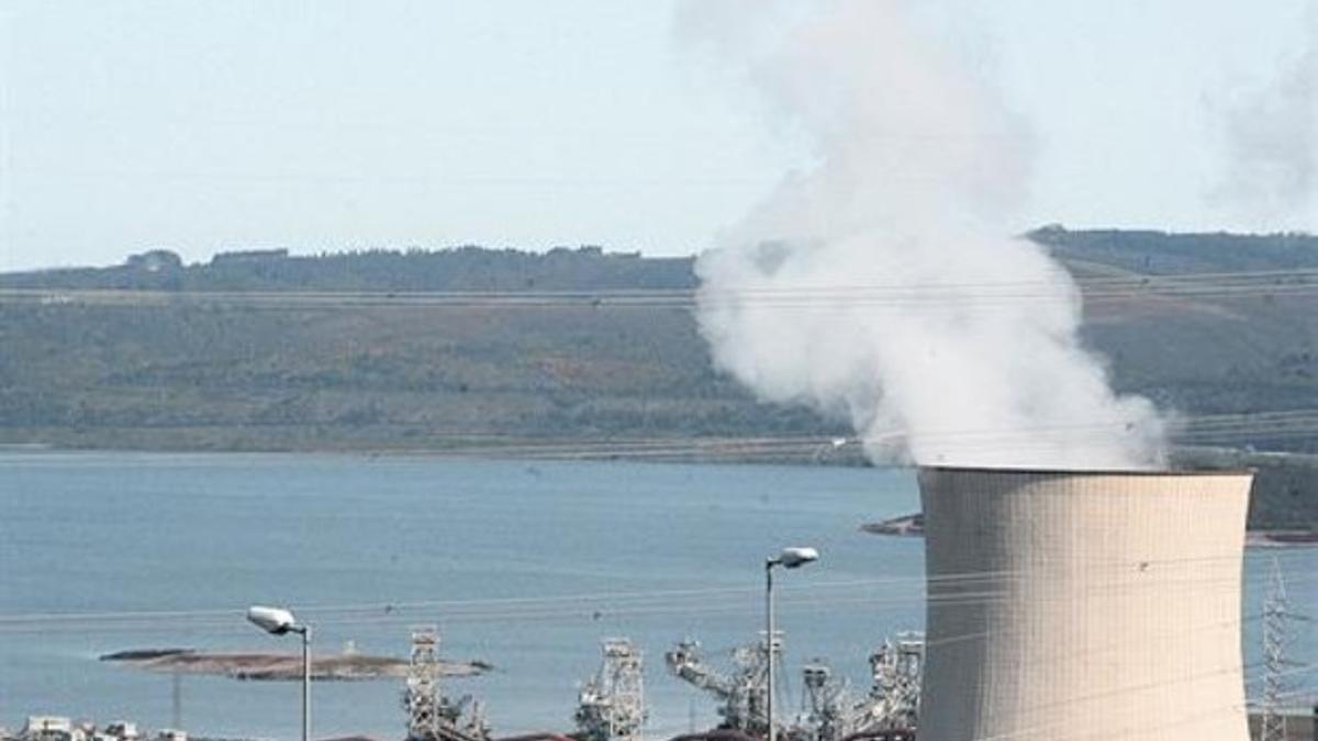 La central térmica de As Pontes, en A Coruña, una de las instalaciones incluidas en la directiva europea.
