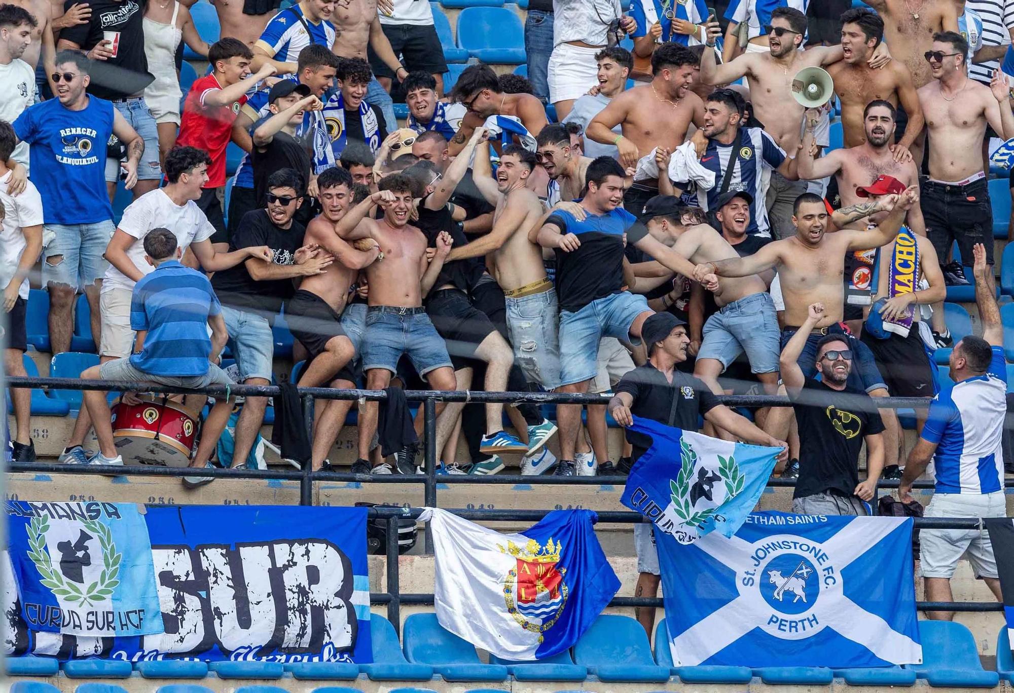 El Hércules celebra el 50 aniversario del Rico Pérez ganando el Trofeo Ciudad de Alicante ante el Alavés