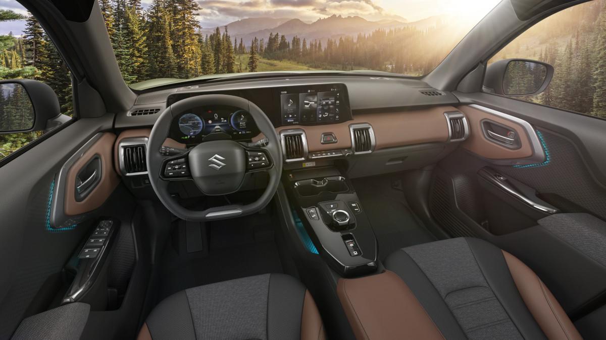 Interior del Suzuki e Vitara