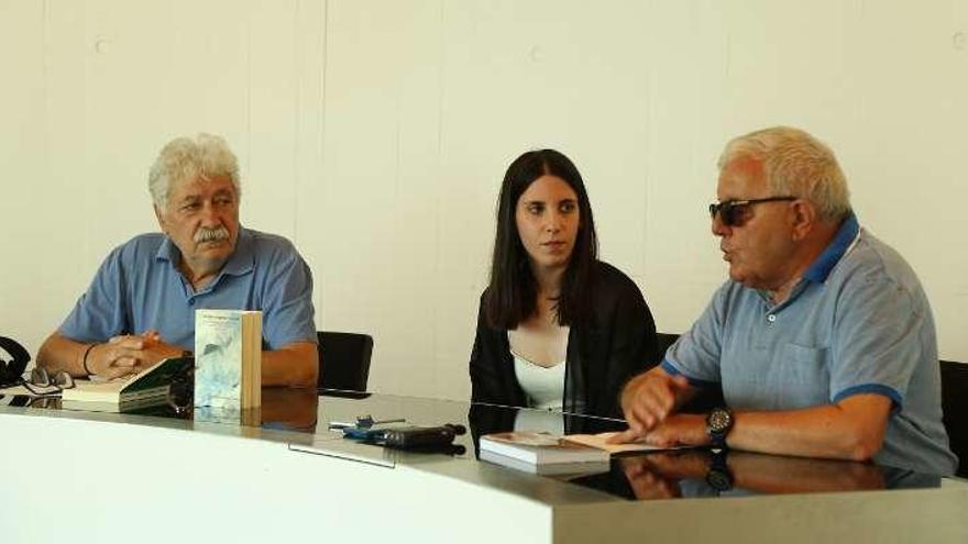 Otero, Peña y Fandiño, en la presentación del certamen. // Bernabé