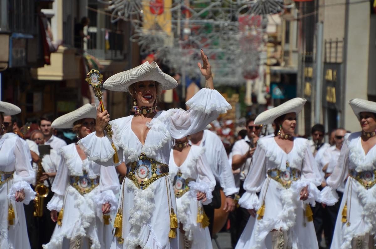 Así ha sido la Entrada Cristiana de los Moros y Cristianos de Petrer