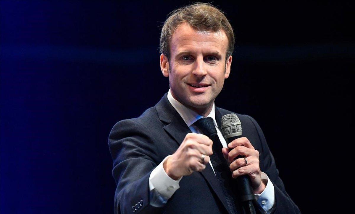 zentauroepp47616507 topshot   french president emmanuel macron gestures as he sp190403170658