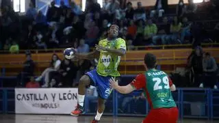 CRÓNICA | Balonmano Zamora - Handbol Sant Quirtze: Importante y agónica victoria para seguir en la lucha