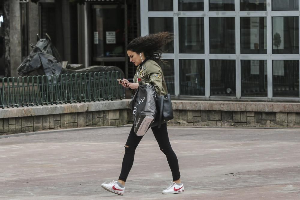 Temporal de viento y oleaje en Asturias