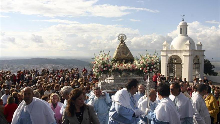 La patrona adelantará la procesión de bajada para no coincidir con San Jorge