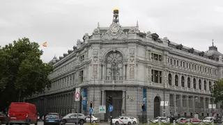 El aviso final del Banco de España a los españoles que tengan domiciliados los recibos de luz y agua