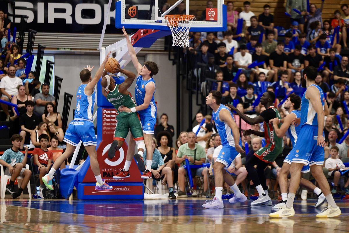 Mira todas las imágenes del partido entre el Class Bàsquet Sant Antoni y el Insolac Caja 87