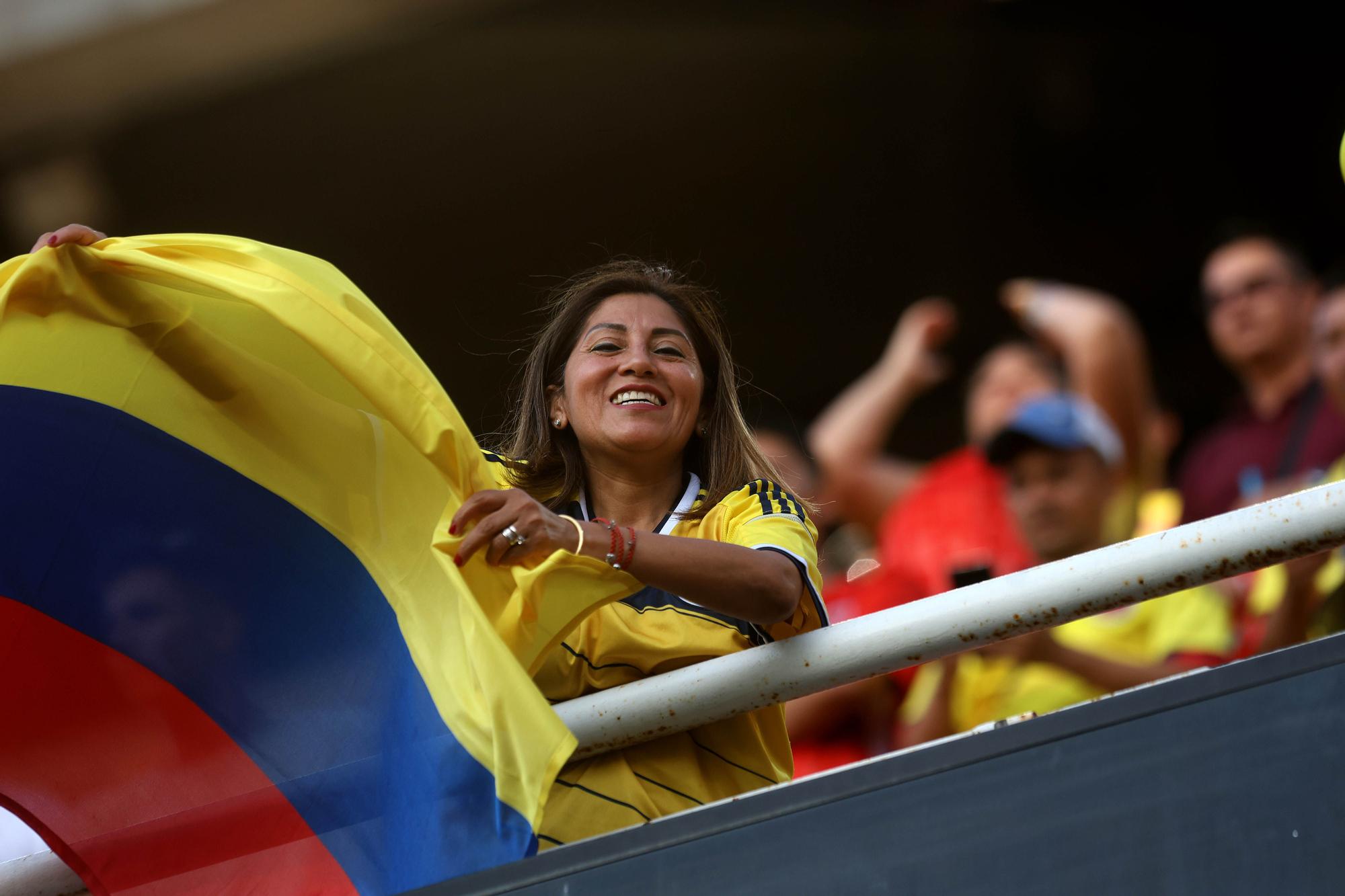 Colombia tiñó de amarillo las gradas de Mestalla