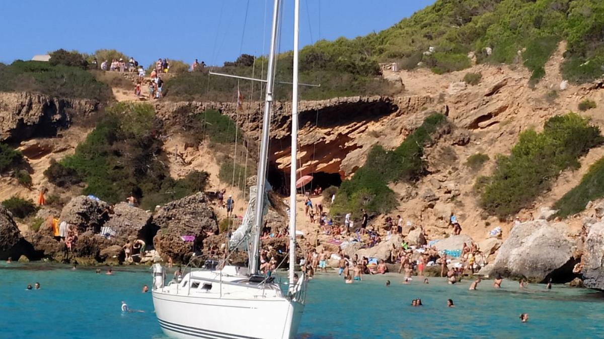 Escenas de saturación en el Caló des Moro.