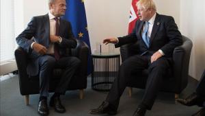 El presidente del Consejo Europeo, Donald Tusk, y el primer ministro británico, Boris Johnson, en un encuentro en las Naciones Unidas el pasado septiembre.