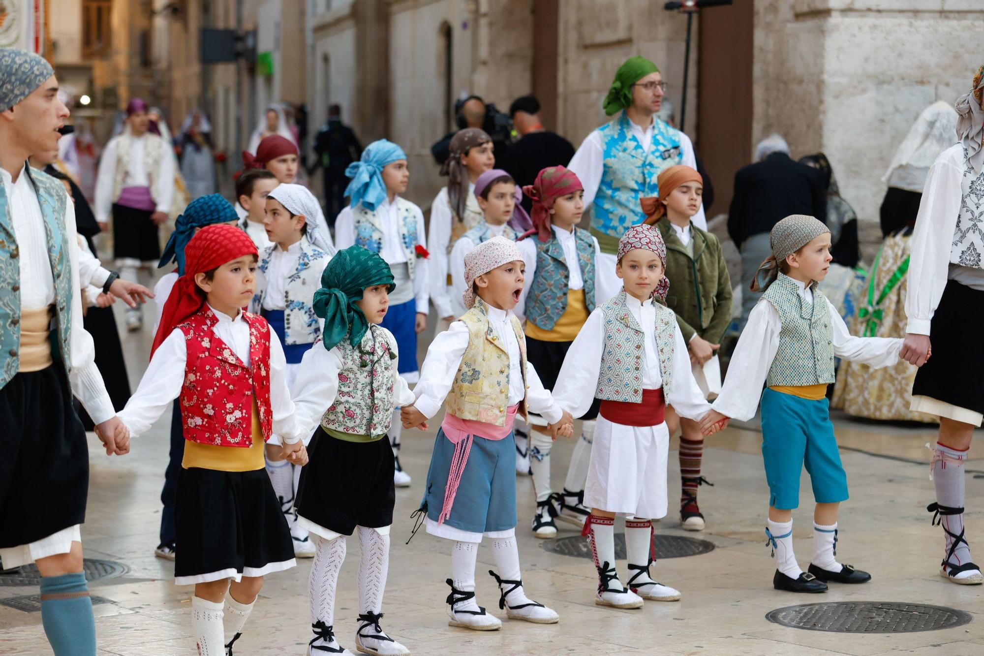 Búscate en el primer día de la Ofrenda en la calle San Vicente entre las 18:00 y las 19:00