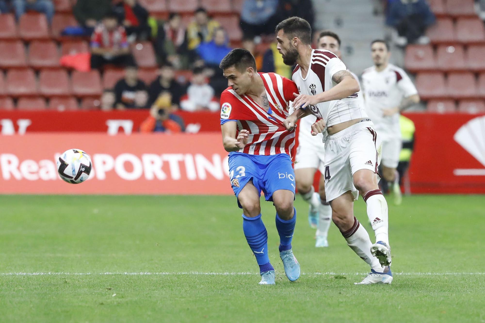 En imágenes: así fue el duelo entre Sporting y Albacete en El Molinón