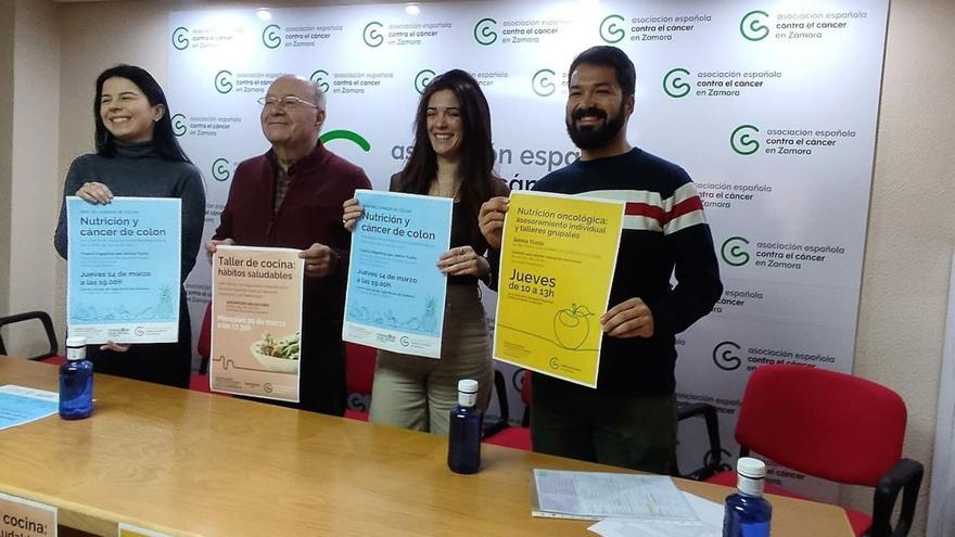 Presentación de actividades del «Mes del cáncer de colon» y del nuevo servicio de nutrición. | Miguel Ángel Lorenzo |  S. R. (ARCHIVO)