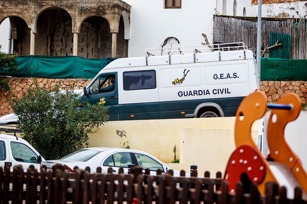 Dispositivo de búsqueda en la Cala Sant Vicent