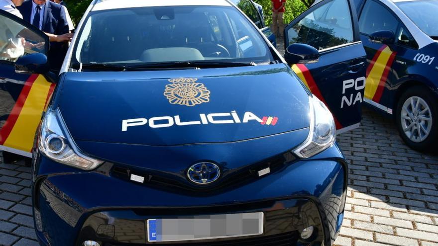 Nuevo coche de la Policía Nacional. // FdV