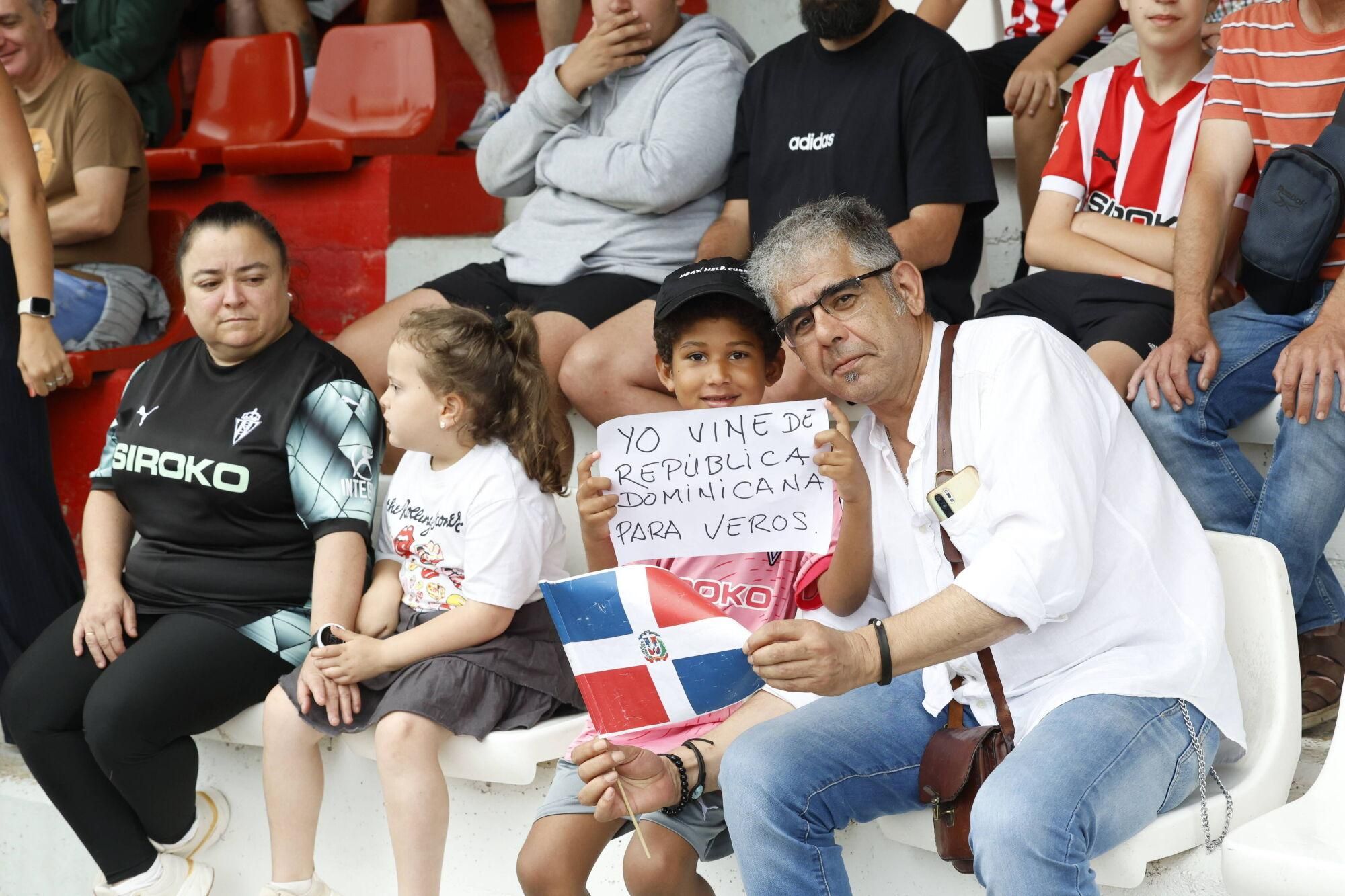 Mareo. Inicio de los entrenamientos del Sporting. A ves si nos dejan hacer las clásicas fotos de plantilla, los nuevos, los canteranos, el cuerpo técnico