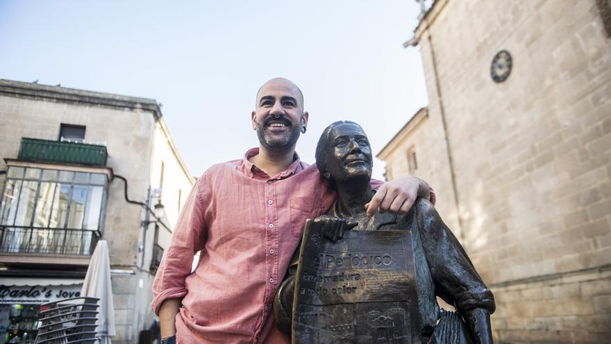 Nada más catovi en Cáceres que Leoncia, &#039;la vieja del periódico&#039;