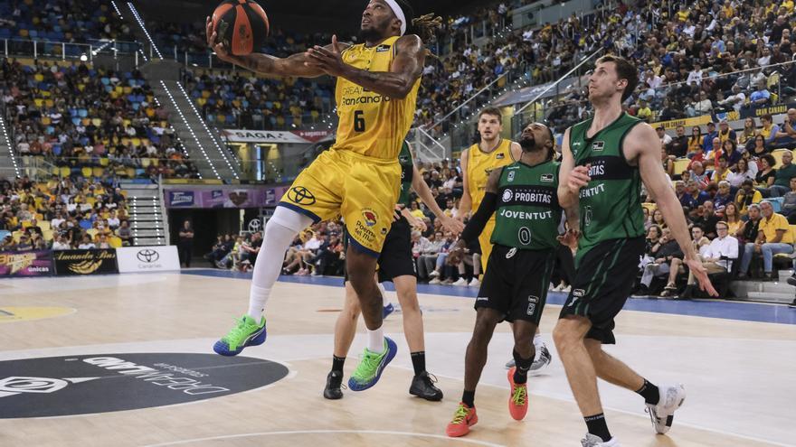 El Dreamland Gran Canaria sella matemáticamente su presencia en el Playoff a costa del Joventut