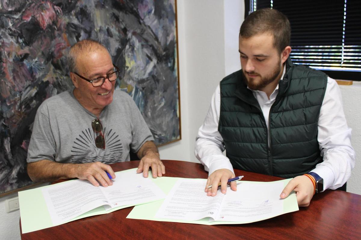 Arona impulsa un proyecto cultural único en Canarias para preservar la historia de la radio