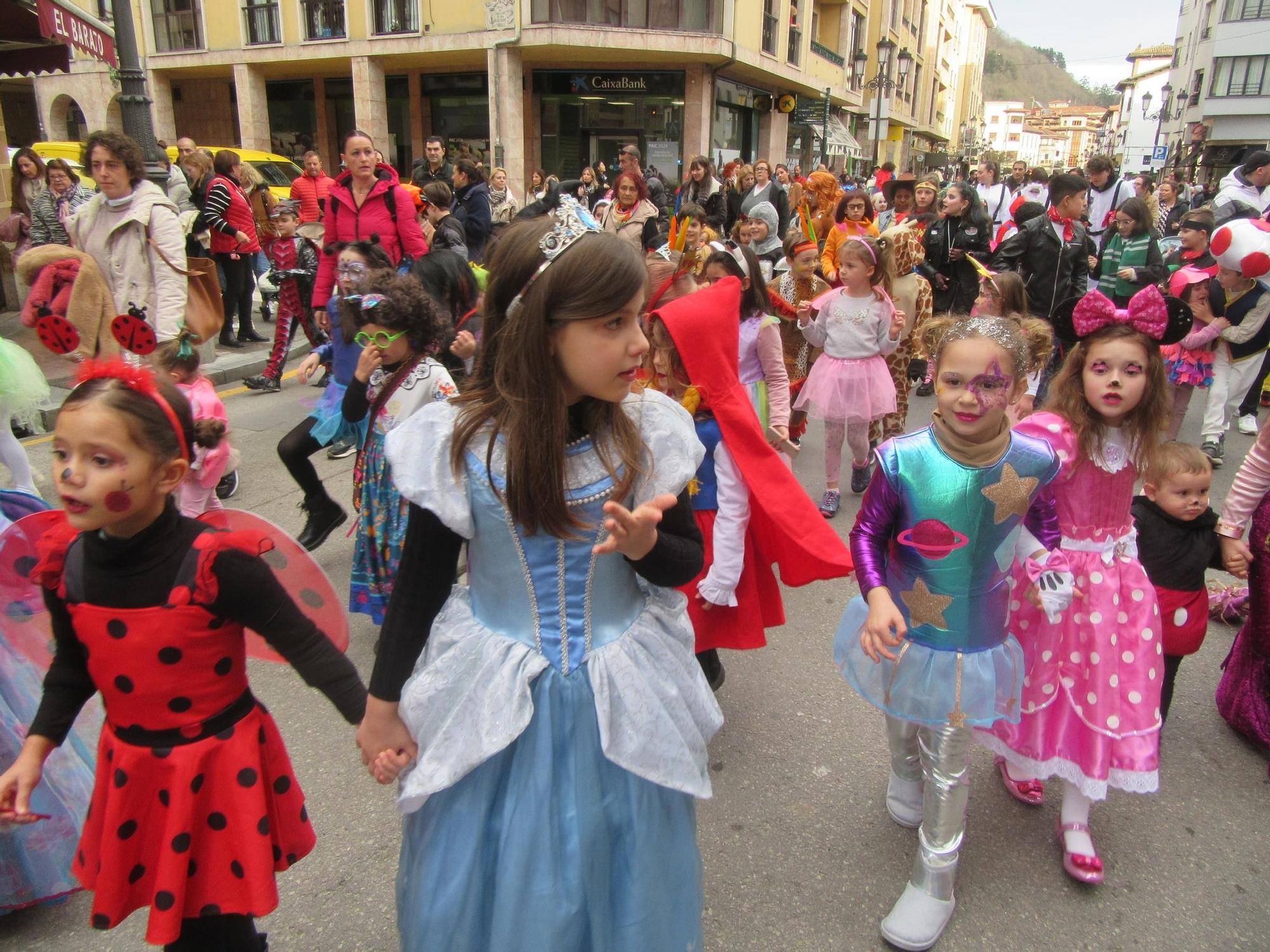 Carnaval infantil en Cangas de Onís