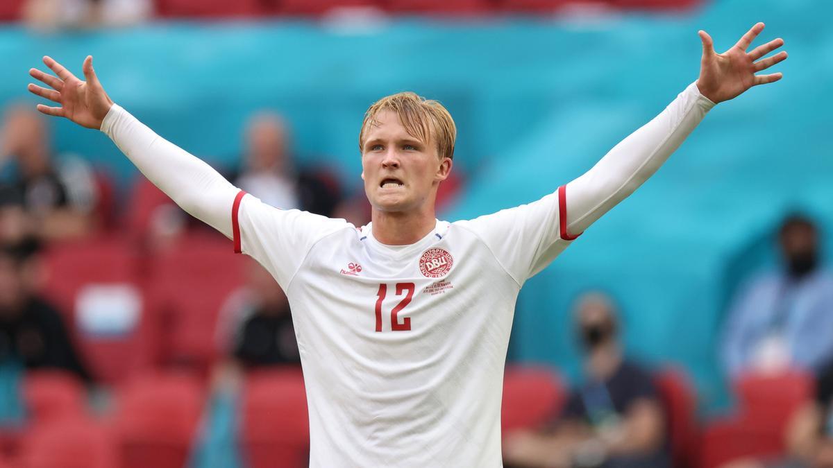 Kasper Dolberg, tras marcar el primer gol de Dinamarca a Gales con un derechazo desde el borde del área.