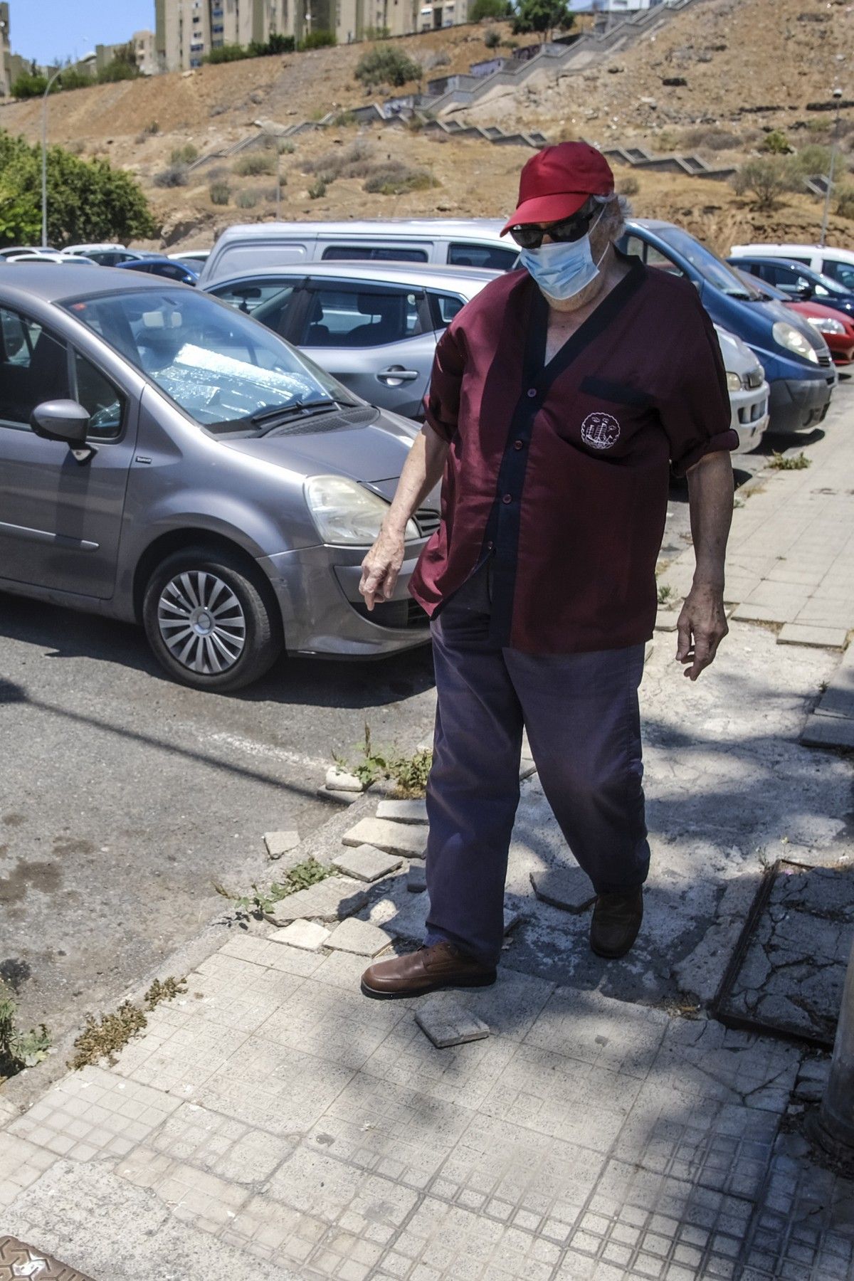 Estado de abandono de lugares públicos en Eucaliptos 2, Jinámar