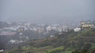 La Isla tapa el negro de los incendios y se prepara para recibir nieve en la Cumbre