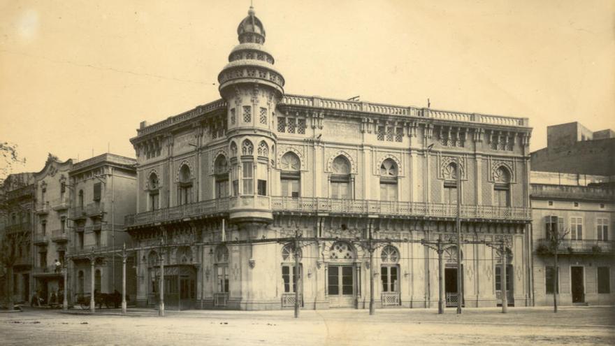 El fons documental del Casino dels Nois posa llum a 150 anys de lleure guixolenc