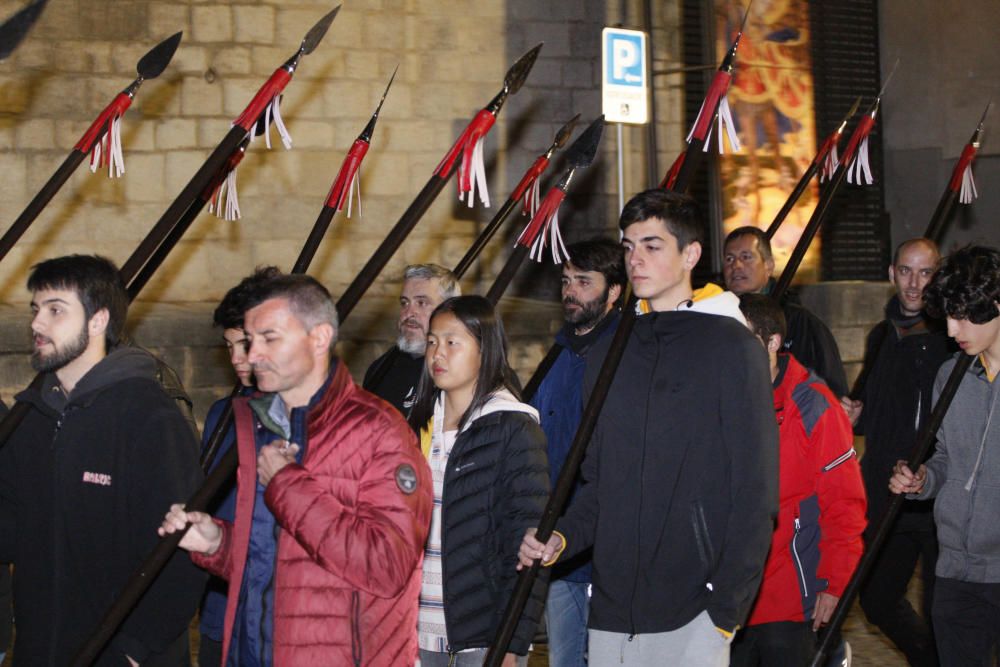 Quatre noies participen en l'assaig dels «titulars» dels Manaies