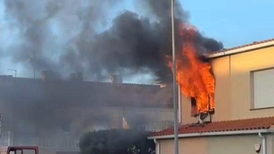 VÍDEO | Incendi en una casa a Vilafant