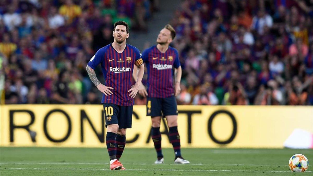 Messi y Rakitic no se creen lo que vieron durante el primer tiempo