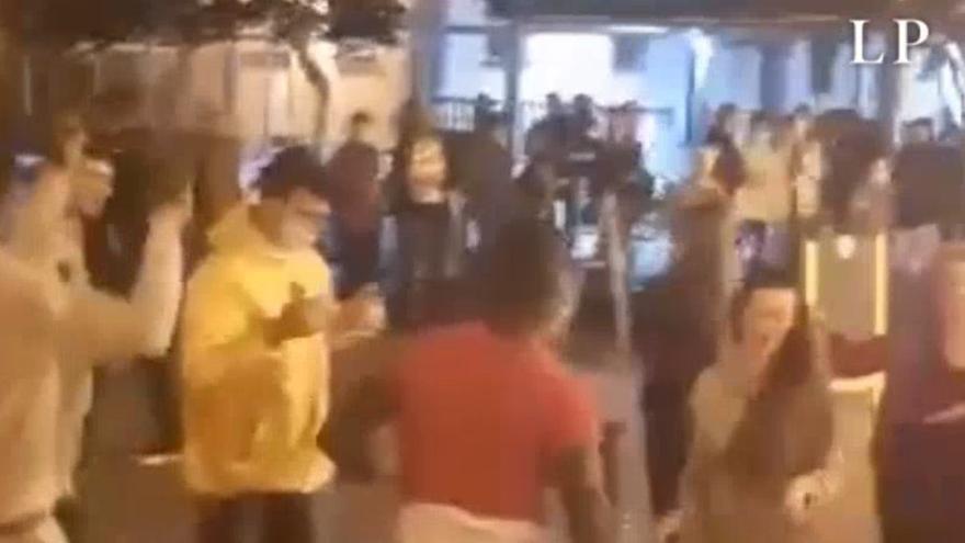 Polémica fiesta callejera en Tunte