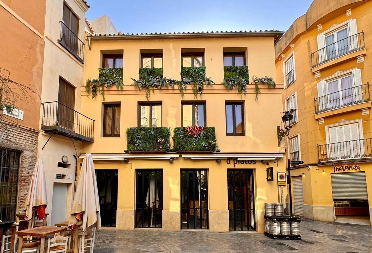 El edficio de la calle Granada en el Centro de Málaga que ocupaba D'Platos y cuyo alquiler ha sido traspasado a Cañas y Tapas.