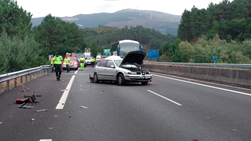 Accidente mortal en la AP-9: fallece atropellada p