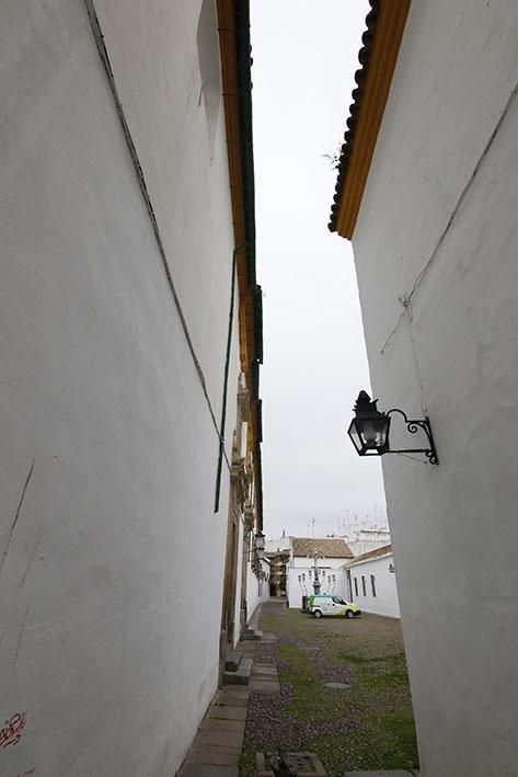 Coronavirus: el silencio en la plaza de Capuchinos un viernes de Dolores