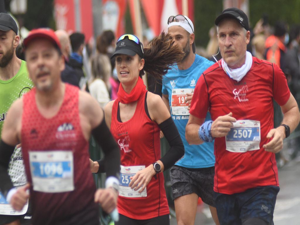 Llegada y podios de la 10k, la media maratón y la maratón de Murcia (I)