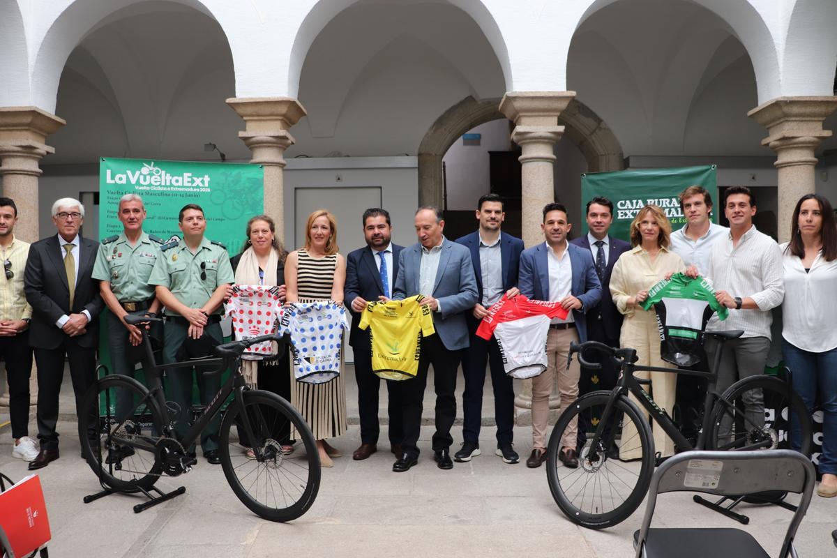 Fotogalería | Presentación de la Vuelta a Extremadura y los perfiles de las 3 etapas