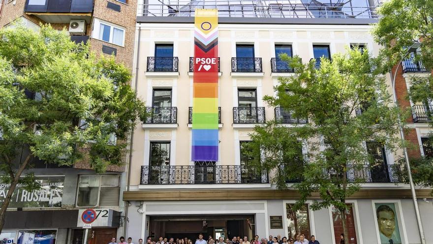 El PSOE defiende su modelo de país que "avanza, protege y funciona", frente al del PP y Vox "que divide y retrocede"