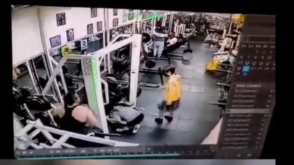 Mujer sufre accidente en un gimnasio de Ciudad de México
